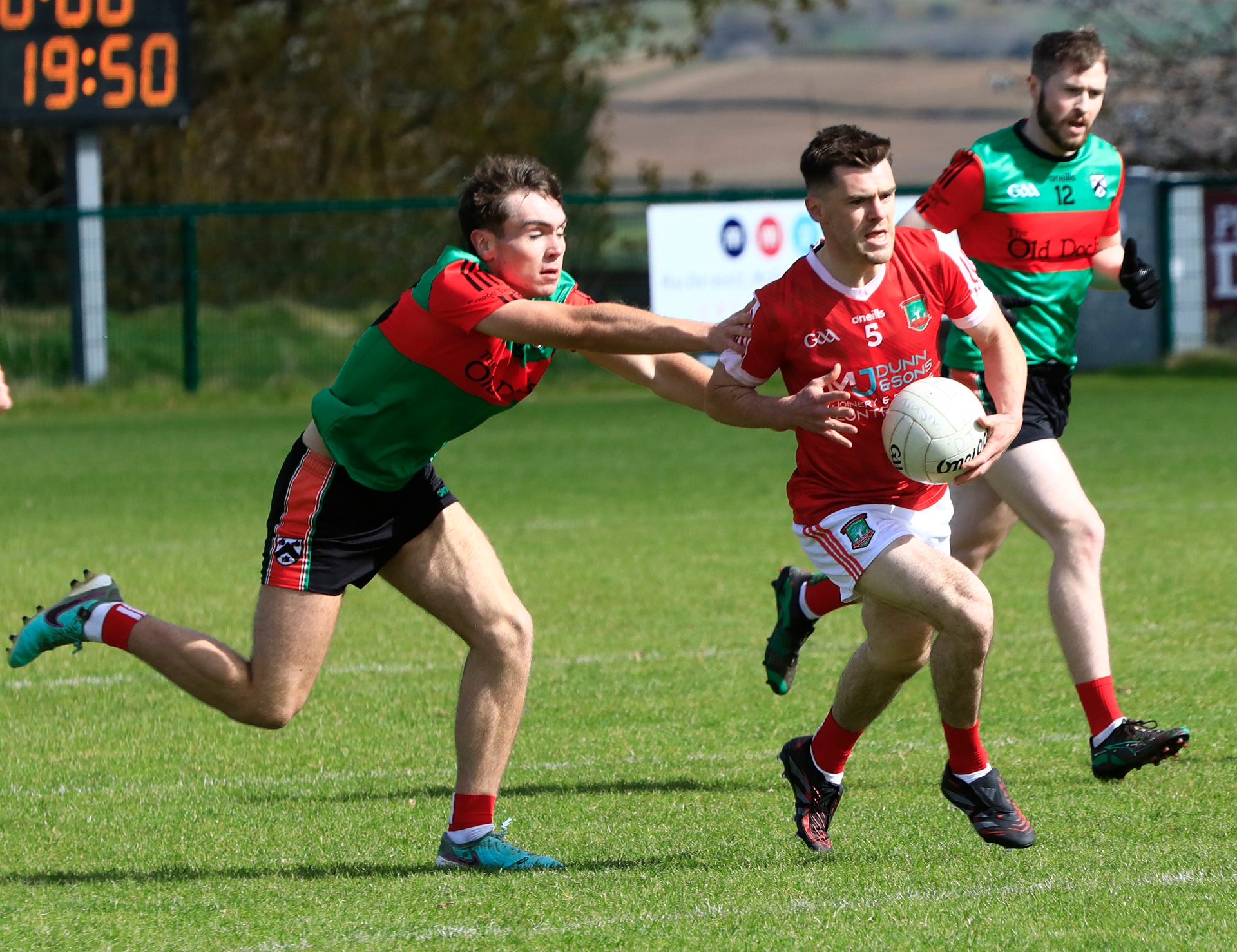 Late scores see Doire Trasna edge away from Sean Dolan's