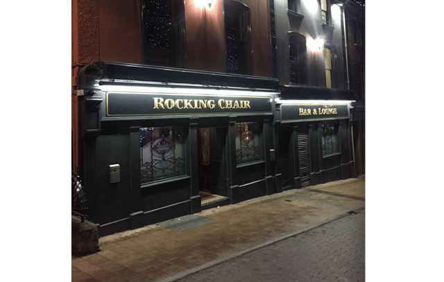 Located in the shadow of the famous Derry Walls and overlooking the Bogside, they have the atmosphere of a local with the energy of a pub in the heart of the city centre