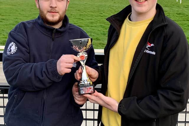 Olwinn Dasher (Heisman x Rough Stosur, Sep ’20) won the Greyhound Data Sprint which was the first race on the card. Oliver Canavan’s pup rallied well on the home straight to get the better of Do It Lilly by 0.75 lengths in a time of 17.08 and recorded his first career win on his sixth attempt. Dasher also won the bag of O’Neills Dog Food sponsored by Andrew O’Neill.
