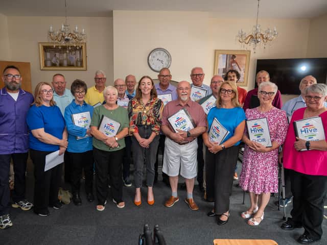 The Mayor Councillor Grace Uí Niallais visited Longfield Care Home where she chatted with residents as part the Mayoral initiative to raise awareness of her chosen charity, Hive Cancer Support. During the visit entertainment was provided by members of the Hive Cancer Support Choir led by director Siobhan Heaney.
