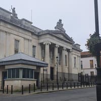 'Zero-Tolerance' alcohol ban on Derry assault victim after bail breach
