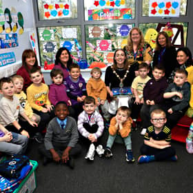 Mayor of Derry and Strabane, Councillor Grace Uí Niallais, paid a visit to St Anne’s Primary School.