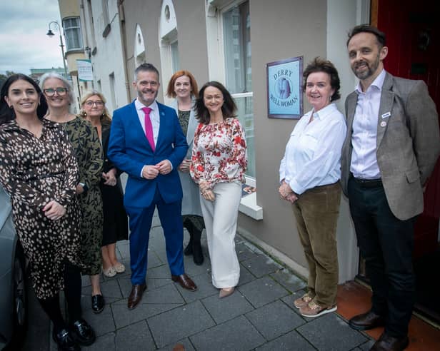 HEALTH MINISTER VISITS DERRY WELL WOMAN. . . . . The Minister for Health Robbie Butler pictured during a courtesy visit to Derry well Woman Centre, Queen Street, Derry on Wednesday afternoon. Included from left are Marie Claire McLaughlin, Chair, DWW,, Sandra McNeill, DWW, Paula Tweedie, Co-Director of Hospital Care, Department for Health, Colr. Janice Montgomery, UPP, Rhonda Murphy, General Manager, DWW,  Karen Meehan, DWW and Ryan Wilson, Director of Secondary Care, Department for Health.