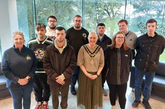 Back row (l-r) Evan Moore, Joshua Hetherington, Allan Scott, Conlon O’Brien, and John McGillian. Front Row (l-r) Youth Leader, Caroline Weaving, Jake Murray, Cory Scott, Mayor of Causeway Coast and Glens Councillor Dawn Huggins, and Samantha Harbinson.
