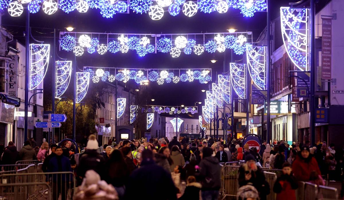 Motorists advised to expect delays in Coleraine as Christmas lights