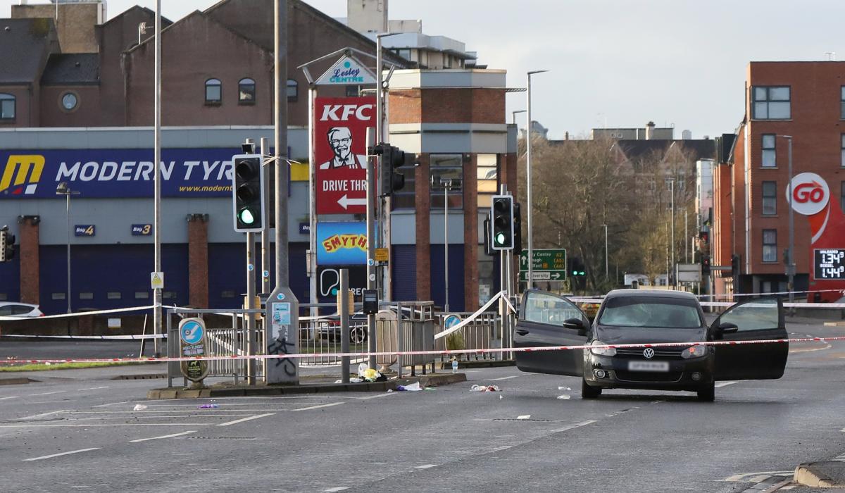 Un homme est dans un état critique après un grave accident de la route sur Derry Road