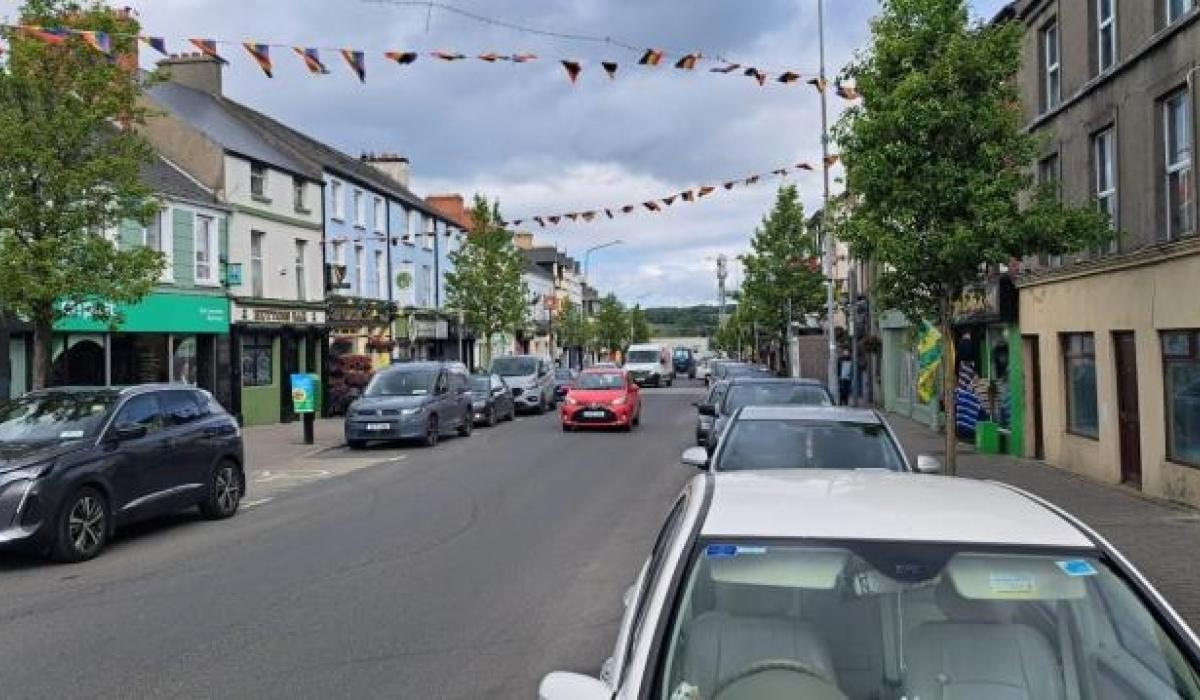 Shocking video shows violent brawl on bus in Buncrana