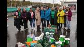 volunteers collecting at the turnstiles.  
