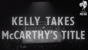 WATCH: Boxer Billy 'Spider' Kelly challenges for British featherweight title (1955)