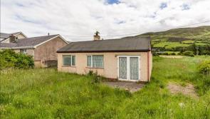 Beachside chalet on the main Derry to Buncrana road being sold for €80,000