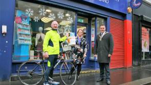 Mayor visit's Derry Cancer Research shop