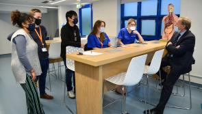 Top surgeon meets with Magee College's aspiring doctors