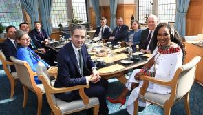 Mayor hosts Taoiseach Simon Harris T.D. on his first official visit to Derry