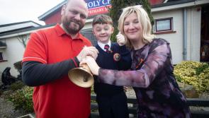 Brave five-year-old Derry hero Jake Harkin rings ‘cancer-free’ bell!