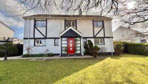 PICTURES: Classic and cosy Derry home could be yours for &pound;395,000