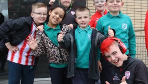 Stars of Ardnashee team up with the Undertones for 'Teenage Kicks'