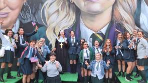 Derry Girl and friends organise very own Derry Girls tour for 40th celebrations 