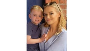 Five-year-old boy guides ambulance to mother in medical emergency 