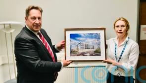 Consultant uses artistic talent to raise funds for medical equipment in Ukraine