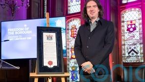 Snow Patrol frontman gets freedom honour ahead of concert