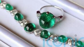 Jewellery that belonged to Wallis Simpson sells for £42,000 at auction
