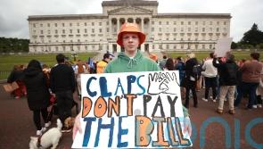Daily exodus of junior doctors will continue without fair pay deal, rally told