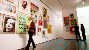 Artists struggling to make a living in Northern Ireland, research suggests