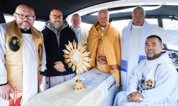 IN PICTURES: Eucharistic Procession of the Feast of Christ the King in Derry