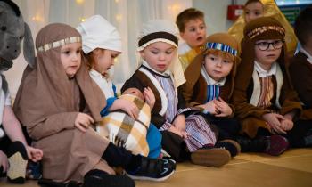 IN PICTURES: Glendermott PS Nursery delights families with joyful nativity play