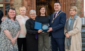 IN PICTURES: Curf&aacute; stars welcomed to Guildhall as Mayor celebrates Hive Choir success