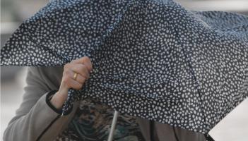 Storm Floris: Safety advice issued as rain an damaging strong expected