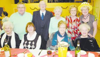 Derry Christmas 2014: St. Vincent de Paul Christmas dinner held in Hollybush PS