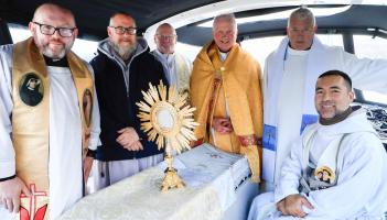 IN PICTURES: Eucharistic Procession of the Feast of Christ the King in Derry
