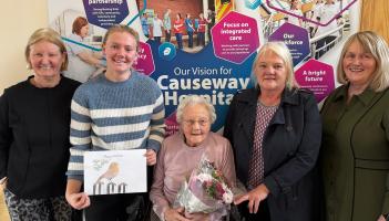 93-year-old former nurse Ethel Glasgow wins Northern Trust Christmas card contest