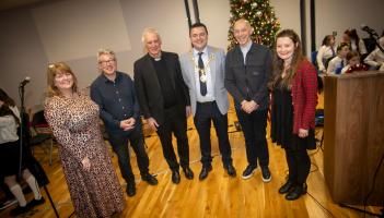 &lsquo;Waterside Together&rsquo; celebrates Christmas Carol Service