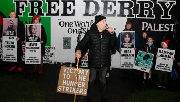 Eamonn McCann speaking at Derry Palestine Solidarity Campaign rally on Friday evening. (PHOTO: Tom Heaney, nwpress pics)