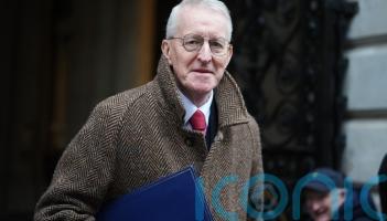 Government threatened with legal action by SAS association over Troubles reforms