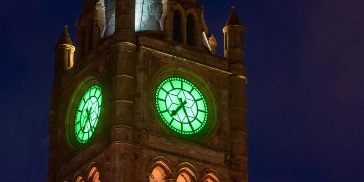 Derry Guidlhall green clock