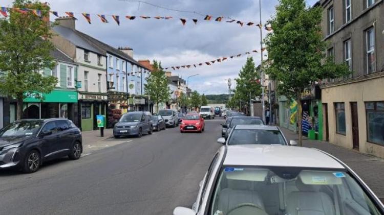Shocking video shows violent brawl on bus in Buncrana