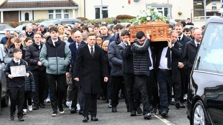 The funeral cort&egrave;ge of Daniel Cullen making its way to Our Lady of Lourdes Church, Steelstown for the 18-year-old&rsquo;s Requiem Mass.