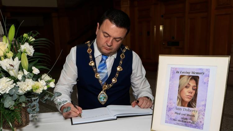 Councillors pay warm tributes and emotional condolences to Amy Doherty's family and friends