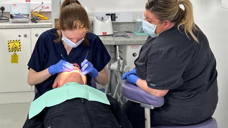 Mobile dental clinic supports people experiencing homelessness in Derry