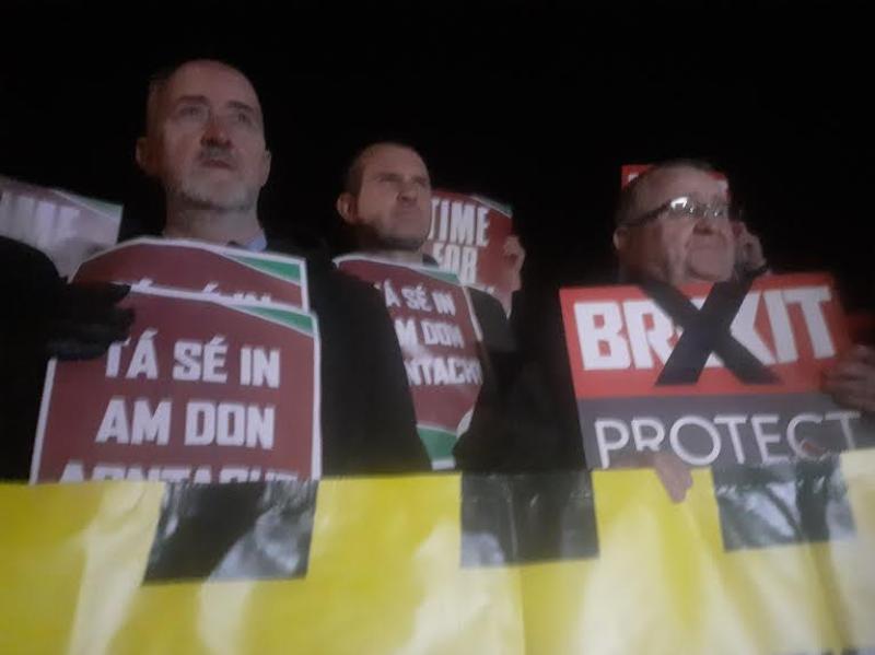 Protest held on  Derry-Bridgend border crossing as EU exit approaches