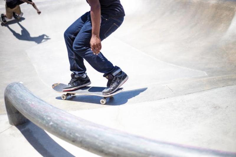 Soldier who pulled knife on mum and two kids in skatepark given suspended sentence
