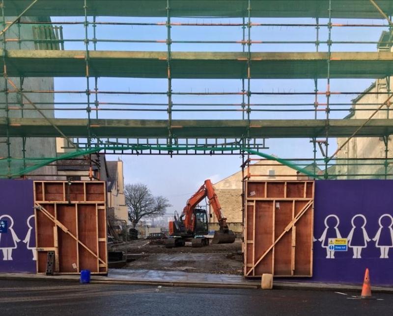 Pound stretchers Derry