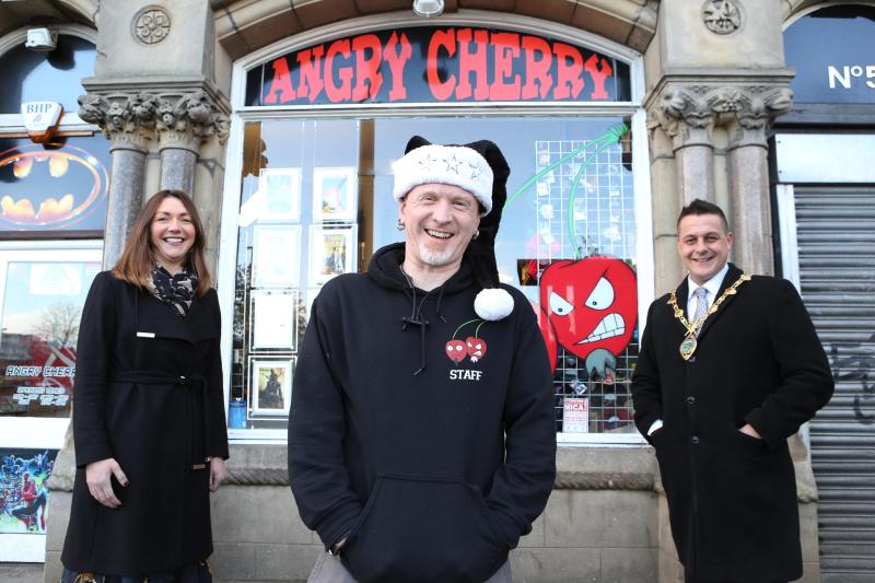 Mayor urges Derry's bargain hunters to shop local for Christmas gifts