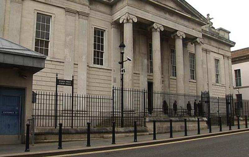 Derry man accused of mounting pavement in vehicle to avoid police had his three young children in the car