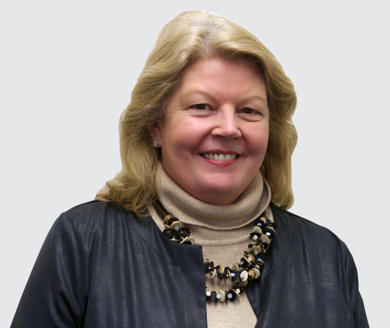 Councillor calls for larger bus on Translink's Creggan route