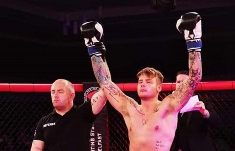 Celebrating victory at Clan Wars 25.