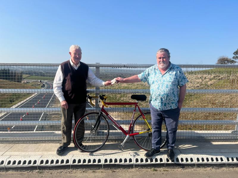 County Derry man pays up after £10 bypass bet with local councillor
